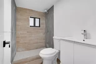 1814 NW 2nd Ct, Miami, FL 33136 - Photo 11