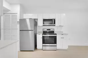 1814 NW 2nd Ct, Miami, FL 33136 - Photo 7