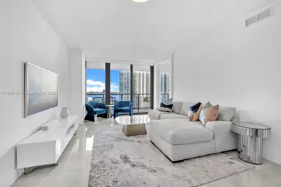 650 NE 32nd St #1402, Miami, FL 33137 - Photo 1