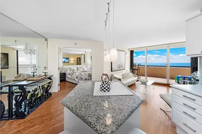 2555 Collins Ave #607, Miami Beach, FL 33140 - Photo 13