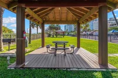 2555 Collins Ave #607, Miami Beach, FL 33140 - Photo 75