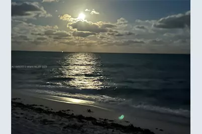 2555 Collins Ave #607, Miami Beach, FL 33140 - Photo 37