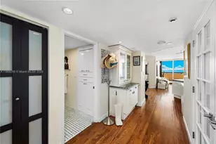 2555 Collins Ave, Miami Beach, FL 33140 - Photo 15