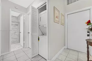 137 Essex Rd, Hollywood, FL 33024 - Photo 11