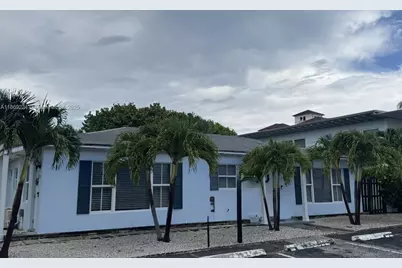 121 Linda Ln, Palm Beach Shores, FL 33404 - Photo 1