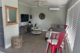 121 Linda Ln, Palm Beach Shores, FL 33404 - Photo 21
