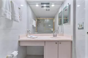 251 174th St, Sunny Isles Beach, FL 33160 - Photo 23