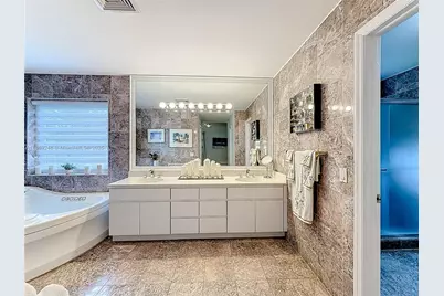 10462 SW 121st St, Miami, FL 33176 - Photo 25