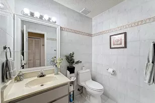 10462 SW 121st St, Miami, FL 33176 - Photo 11