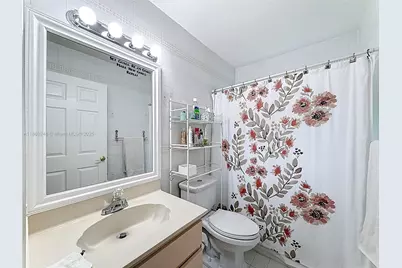 10462 SW 121st St, Miami, FL 33176 - Photo 21