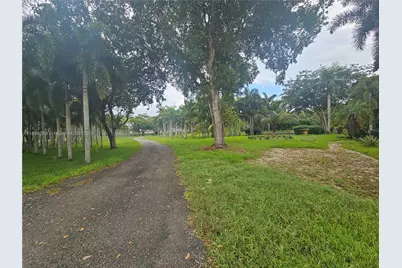 15101 SW 27th St #0, Davie, FL 33331 - Photo 17