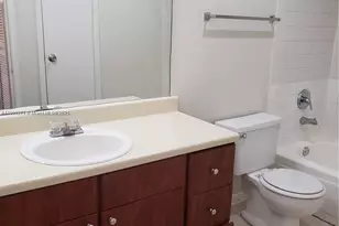 949 Riverside Dr, Coral Springs, FL 33071 - Photo 9