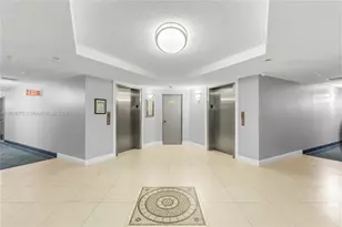 1000 St Charles Pl, Pembroke Pines, FL 33026 - Photo 25