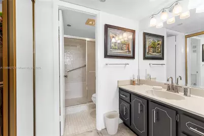 1000 Saint Charles Pl #319, Pembroke Pines, FL 33026 - Photo 15