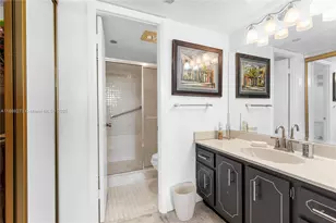 1000 St Charles Pl, Pembroke Pines, FL 33026 - Photo 15