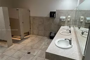 100 Bayview Dr, Sunny Isles Beach, FL 33160 - Photo 45