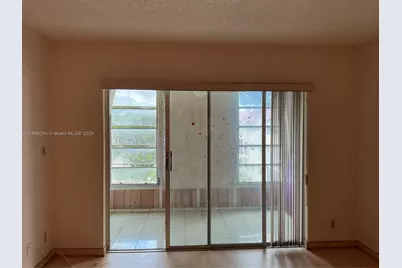 2600 W Sunrise Lakes Dr #305, Sunrise, FL 33322 - Photo 11