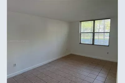 1800 Sans Souci Blvd #106, North Miami, FL 33181 - Photo 11