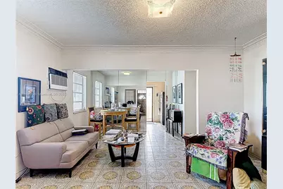 1055 NW 32nd Ct, Miami, FL 33125 - Photo 11