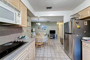 1055 NW 32nd Ct, Miami, FL 33125 - Photo 29