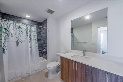 1080 NE 215th St #01-403, Unincorporated Dade County, FL 33179 - Photo 17