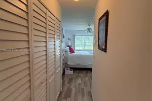 9581 Sunrise Lakes Blvd, Sunrise, FL 33322 - Photo 23