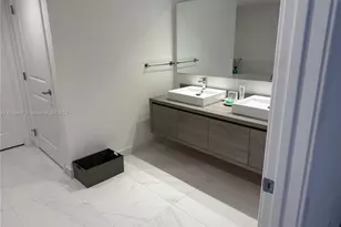 400 Sunny Isles Blvd, Sunny Isles Beach, FL 33160 - Photo 17