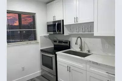 1971 W 2nd Ave, Hialeah, FL 33010 - Photo 11