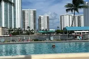 800 Parkview Dr, Hallandale Beach, FL 33009 - Photo 5