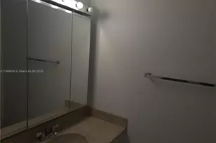 2500 Parkview Dr, Hallandale Beach, FL 33009 - Photo 7