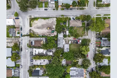 301 NW 34th St, Miami, FL 33127 - Photo 3