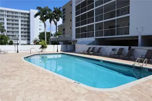 17801 N Bay Rd, Sunny Isles Beach, FL 33160 - Photo 29