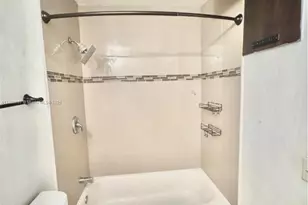 5685 NW 194th Ln, Miami Gardens, FL 33055 - Photo 21