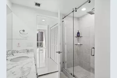 951 Brickell Ave #3707, Miami, FL 33131 - Photo 29