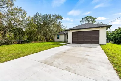 3705 37 SW 37th St, Lehigh Acres, FL 33976 - Photo 3