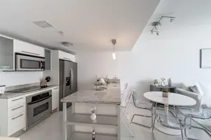 185 SW 7th St, Miami, FL 33130 - Photo 11