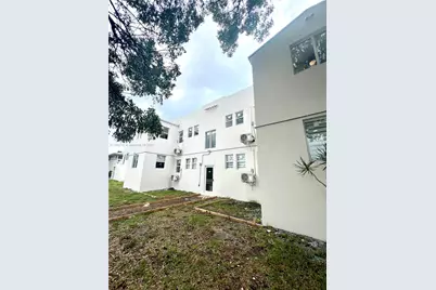 1015 S 17th Ave #8, Hollywood, FL 33020 - Photo 1