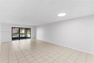 301 Lakeview Dr, Weston, FL 33326 - Photo 13