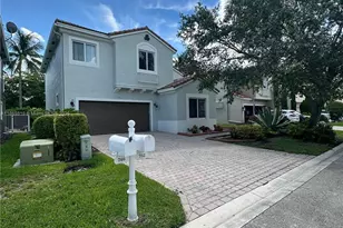 752 NW 127th Ave, Coral Springs, FL 33071 - Photo 3