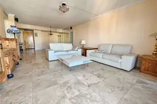 427 Golden Isles Dr, Hallandale Beach, FL 33009 - Photo 5