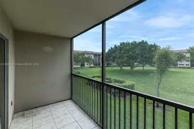 12550 SW 15th St #205E, Pembroke Pines, FL 33027 - Photo 19