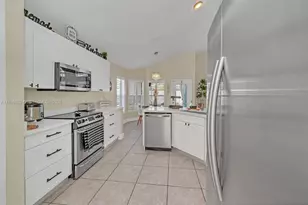 2915 Pembridge St, Kissimmee, FL 34747 - Photo 15