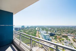 60 SW 13th St, Miami, FL 33130 - Photo 13