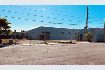 1031 NW 21st St, Miami, FL 33127 - Photo 3