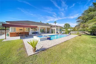 10703 SW 84th Ave, Miami, FL 33156 - Photo 43