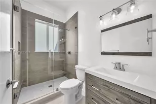 10703 SW 84th Ave, Miami, FL 33156 - Photo 17