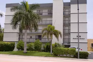 3215 N Ocean Dr, Hollywood, FL 33019 - Photo 1