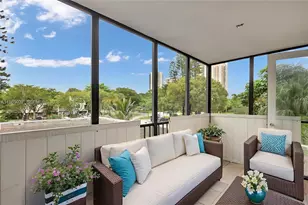 20100 W Country Club Dr, Aventura, FL 33180 - Photo 17