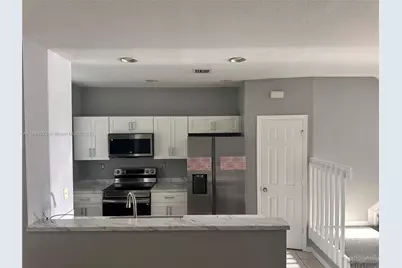 6053 SW 19th Pl, North Lauderdale, FL 33068 - Photo 5