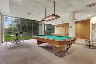 20100 W Country Club Dr, Aventura, FL 33180 - Photo 23